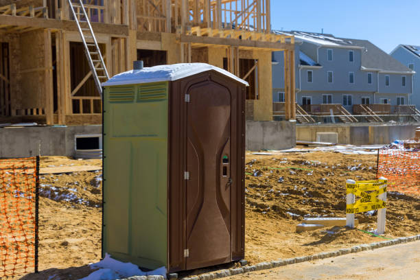 Best Portable bathroom rental  in Owensville, MO